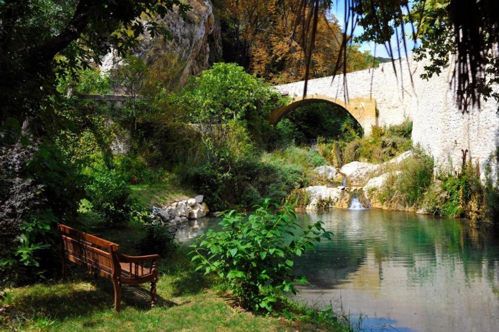 Hostellerie Le Paradou Lourmarin Buitenkant foto